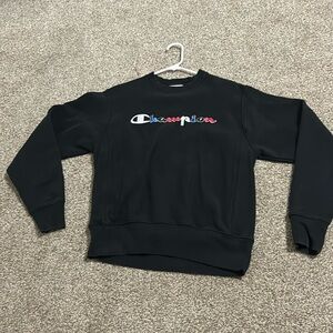 black champion women’s small crewneck
